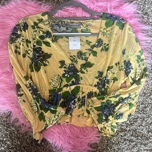 urban outfitters women’s crop top peplum floral with bell sleeve size small nwt